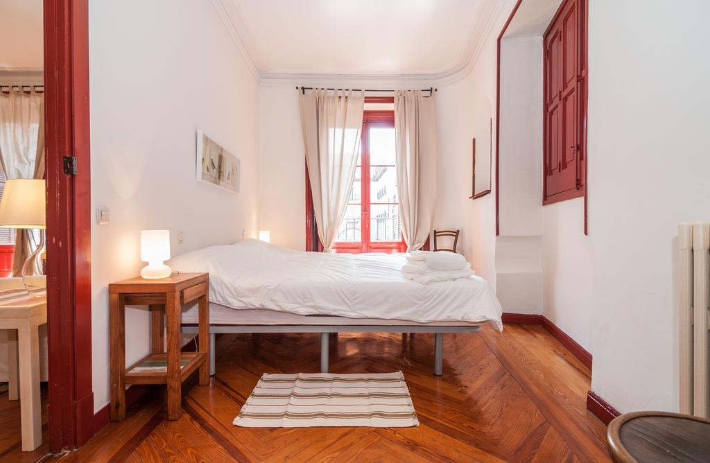 Apartamentos Madrid Centro B Εξωτερικό φωτογραφία