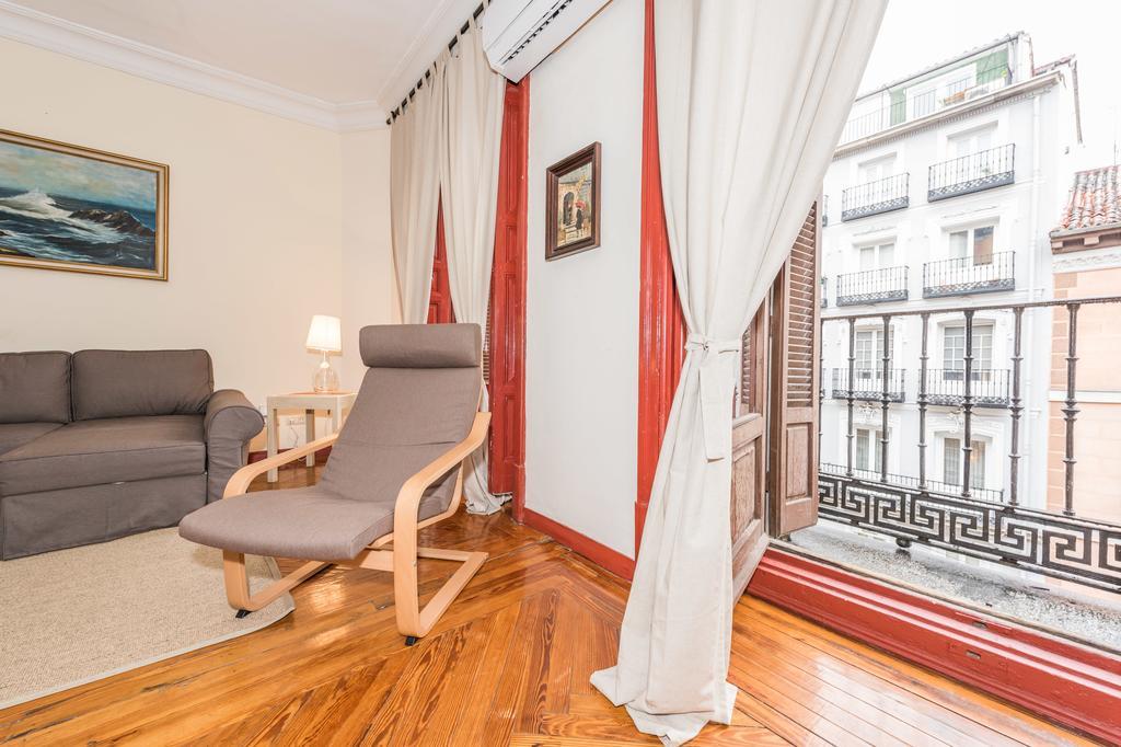 Apartamentos Madrid Centro B Εξωτερικό φωτογραφία