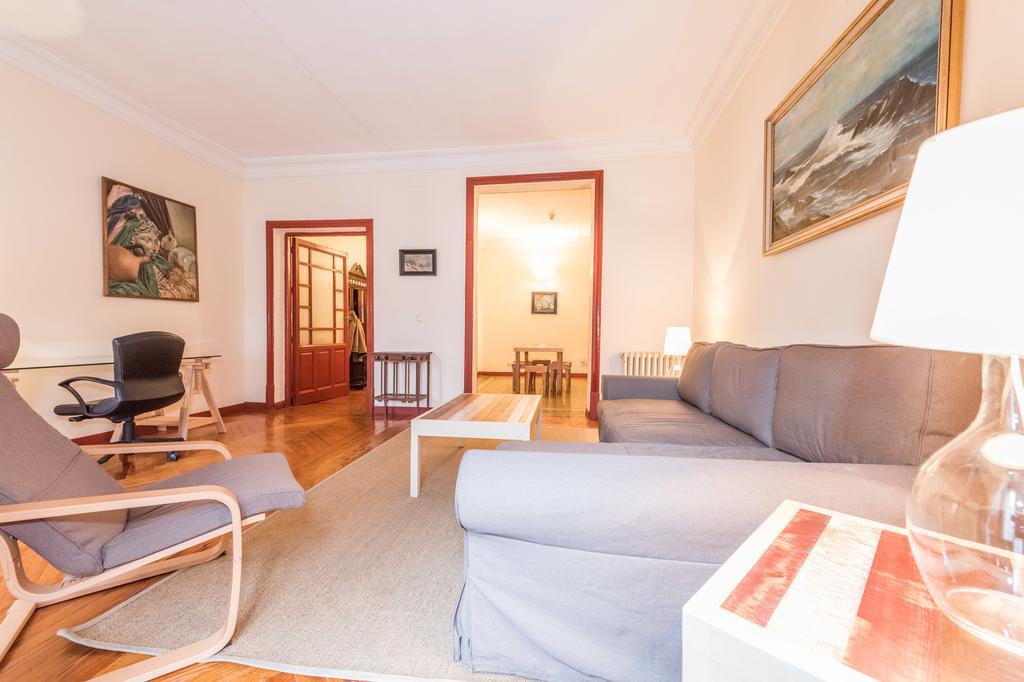 Apartamentos Madrid Centro B Εξωτερικό φωτογραφία